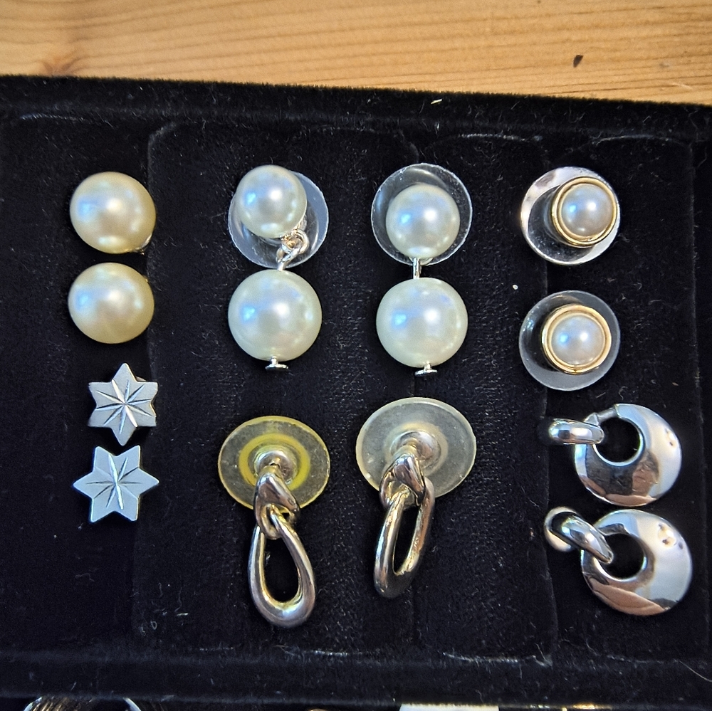 Lot Of 6 Pairs Vintage Earrings